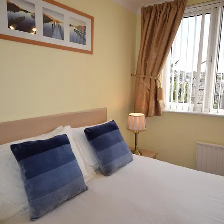 Churston Way Lodge Guest House-3