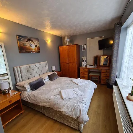 Beachdene Guest House-3