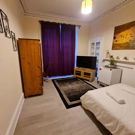 Cathcart Place Rooms-3