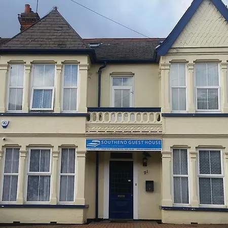 Southend Guest House - Close To Beach, Train Station & Southend Airport-3