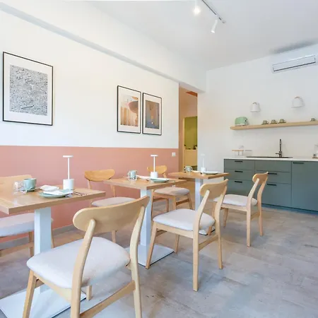 633 Appia Design Room-2