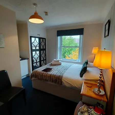 Arden House-3