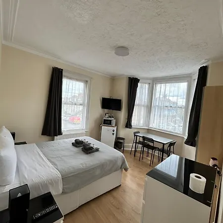 Willesden Lodge Guest House-3
