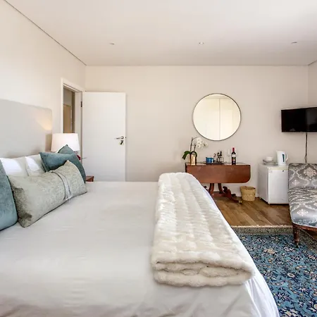 Far Horizons Camps Bay-2