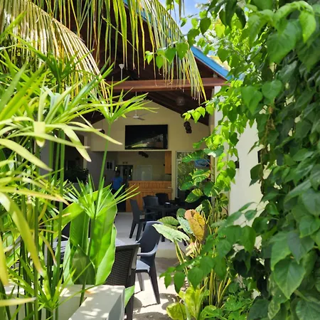 Dhigurah Dhonveli Boutique-3