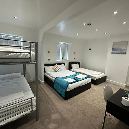 Olive Lodge Blackpool-3
