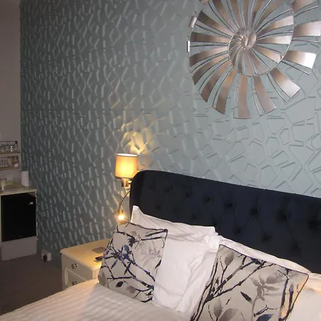 Ashmira Guest House-2