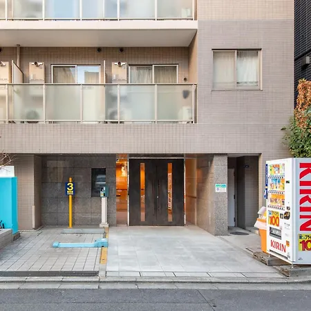Across Akihabara-2