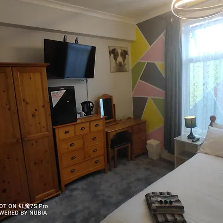 Seashells Guest House-2