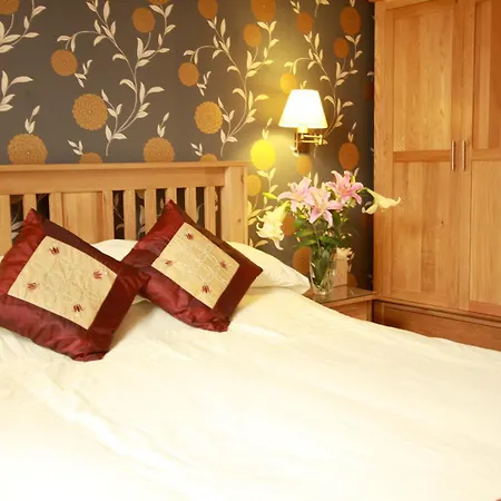 Brentwood Guest House-2