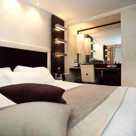 Les Fleurs Luxury House-2