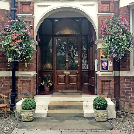 Ascot House-2