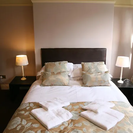 Gillygate Guest House-2