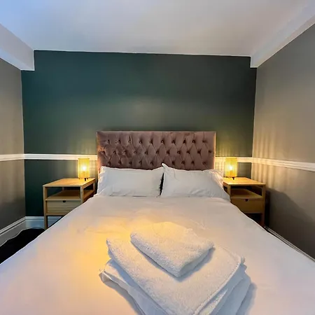 Mossley Hill Retreat-3