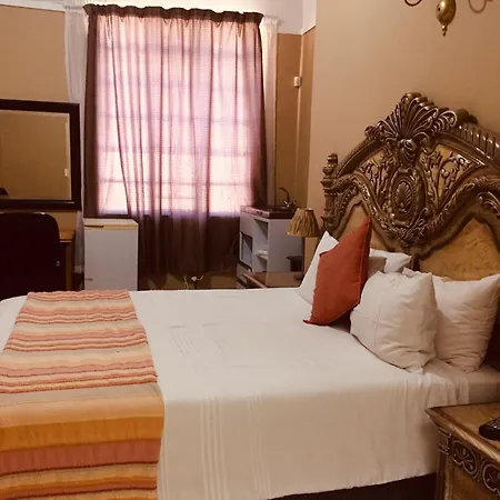 Chancellors Court Guest House-3