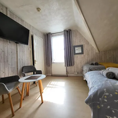 Daffodil Guest House-3