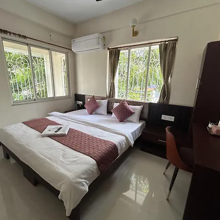 Chopson'S Parc - Bed & Breakfast-3