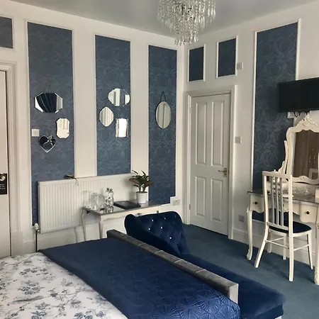 Norman Guest House With Free Parking-2