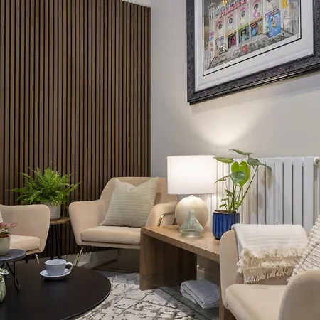 Kings Road Suites-3