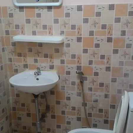 D'S Corner & Guesthouse-3