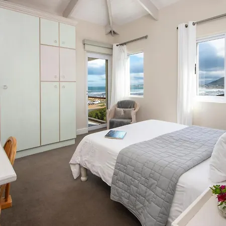 138 Marine Beachfront Guesthouse-3