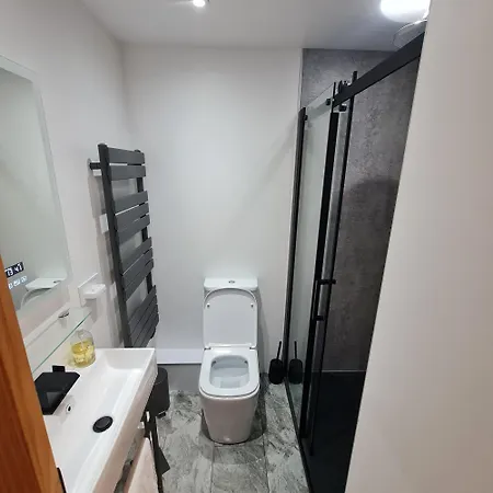 Ness City Cottage-2