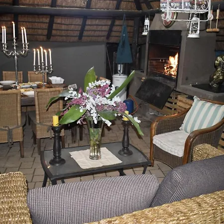 Fredericks Place Giraffe Room-3