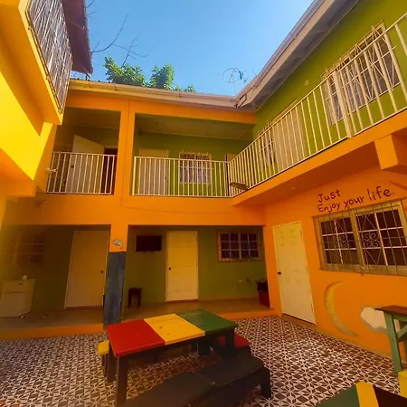 Labrish Guest House-2
