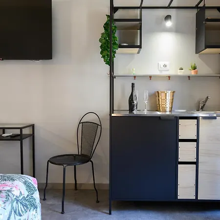 Guesthouse O Affittacamere Magenta Baylon Suite-2