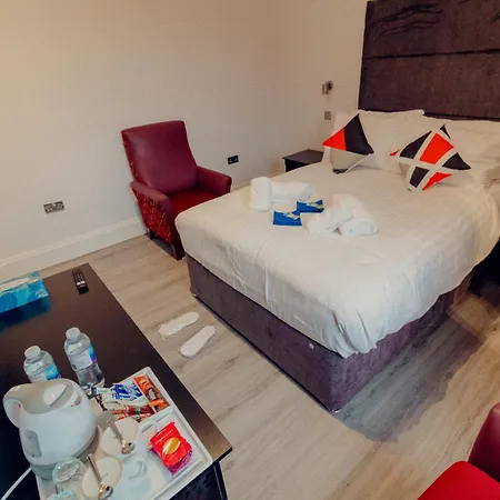 Mayfield Suites-3