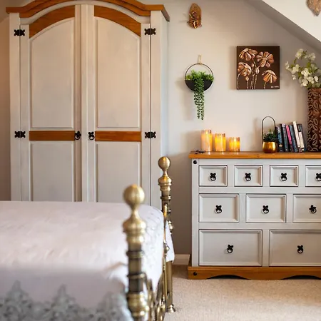 Deerpark, Guest House-2