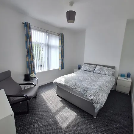 Private Room On Donegall Road In Central Belfast-3