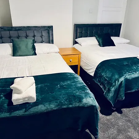 The Coral Guest House Southampton, Family Rooms, Suitable For Contractors-2