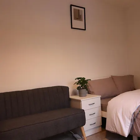 Bow House - Sleepylodge-3
