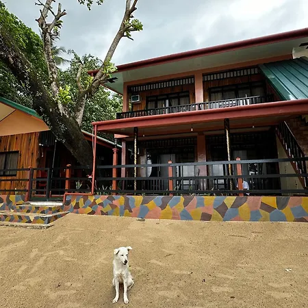 Fabregas Beach Cottages-3