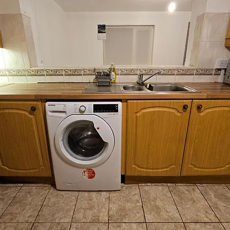 Spacious Single Room-3