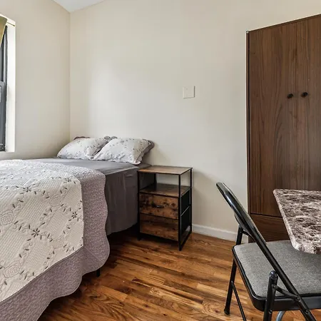 Empire Blvd Guest House-2