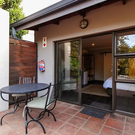 Murray Street 137 Guesthouse-3