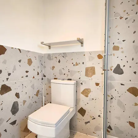Morden Stratford Studio 4-3