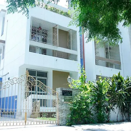 Maplewood Guest House, Neeti Bagh, New Delhiit Is A Boutiqu Guest House-2