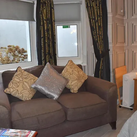 Kilbrannan Guest House-3