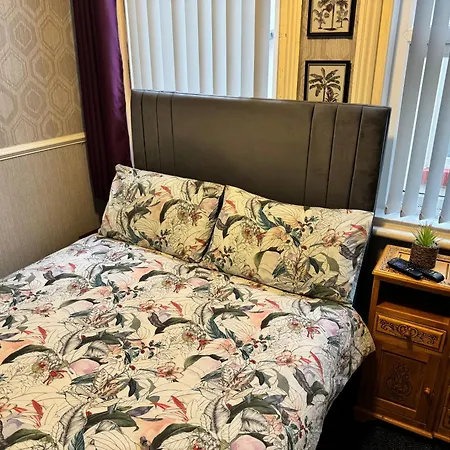 B&B Runway Blackpool - Minutes From Winter Gardens - Dog Friendly - Exceptionally Quiet - Very Close H&A Social Club (Adults Only)-3