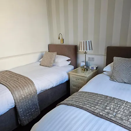 Highfield Guest House-2