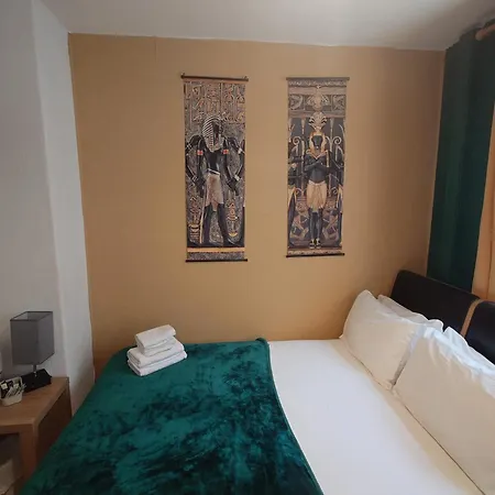 Harriette'S Guest House-3