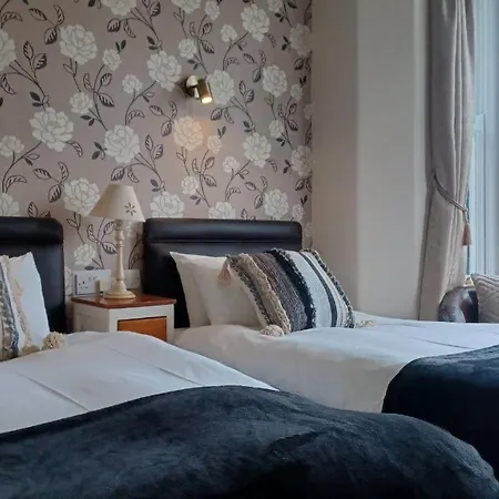 Glan Heulog Guest House-3