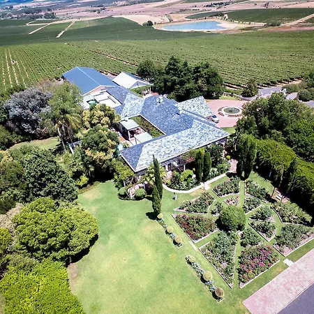 Bakenhof Winelands Lodge-2