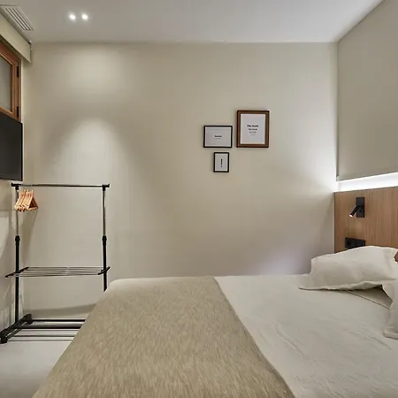 Ella Hostel Ramblas-2