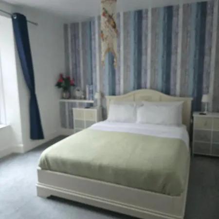 Bluebells Guest House-3