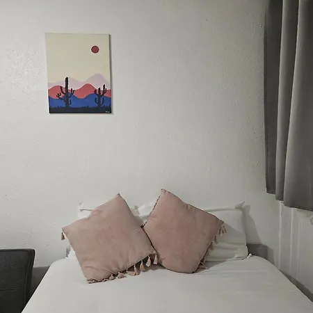 Whites Inn-3