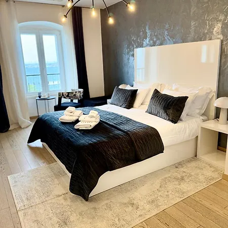 Luxury Rooms Skyfall-2